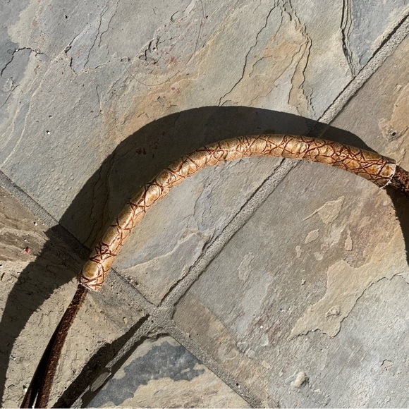 Speciality artisan handcrafted leather dragonfly indie festival shoulder bag - Picture 14 of 15